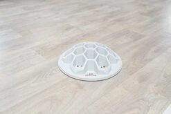 TRIXIE Cat Activity Slow Feeder - Bee Hive Design, Cat Bowl, Cat Food Plate, Pet Feeding Bowl, Helps Stop Bloat, Prevents Obesity, Improves Digestion, White -Dog Supply Store 316PXWb5gQL