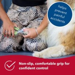 Coastal Pet - Safari - Professional Dog Nail Trimmer - Pet Nail Clippers For Small Dogs - Safety Stop & Non-Slip Grip - Standard - 5" X 1.5" -Dog Supply Store 51H4DO7McLL